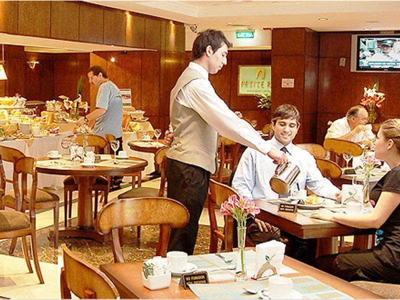 Howard Johnson Hotel 9 De Julio Avenue 부에노스아이레스 외부 사진