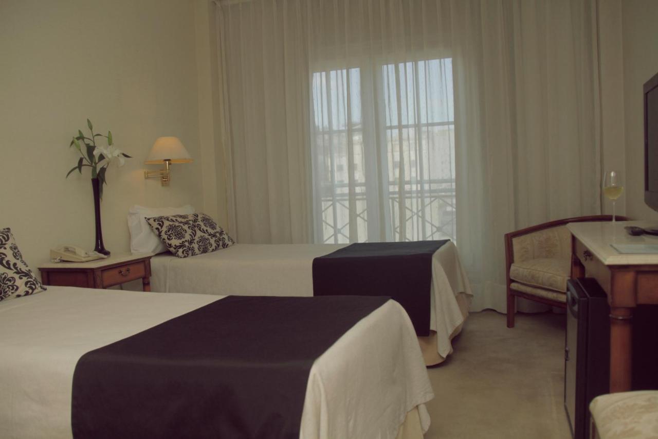 Howard Johnson Hotel 9 De Julio Avenue 부에노스아이레스 외부 사진